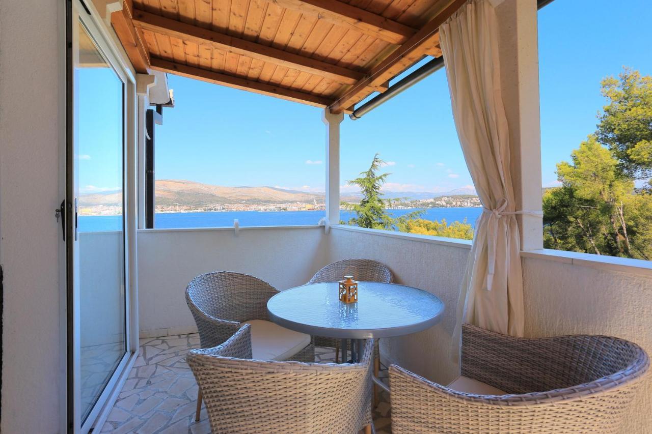 Apartments By The Sea Okrug Donji, Ciovo - 12502 オクルグ・ゴルニ エクステリア 写真