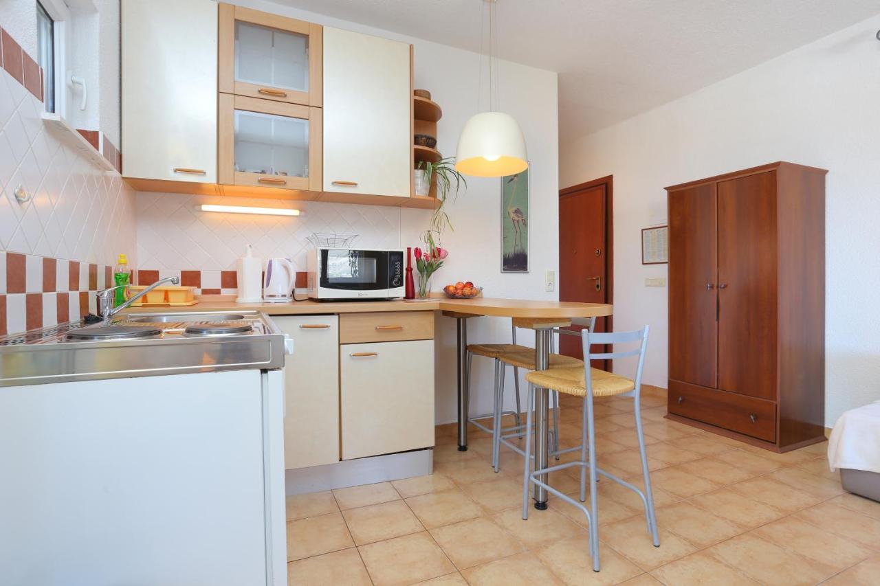 Apartments By The Sea Okrug Donji, Ciovo - 12502 オクルグ・ゴルニ エクステリア 写真
