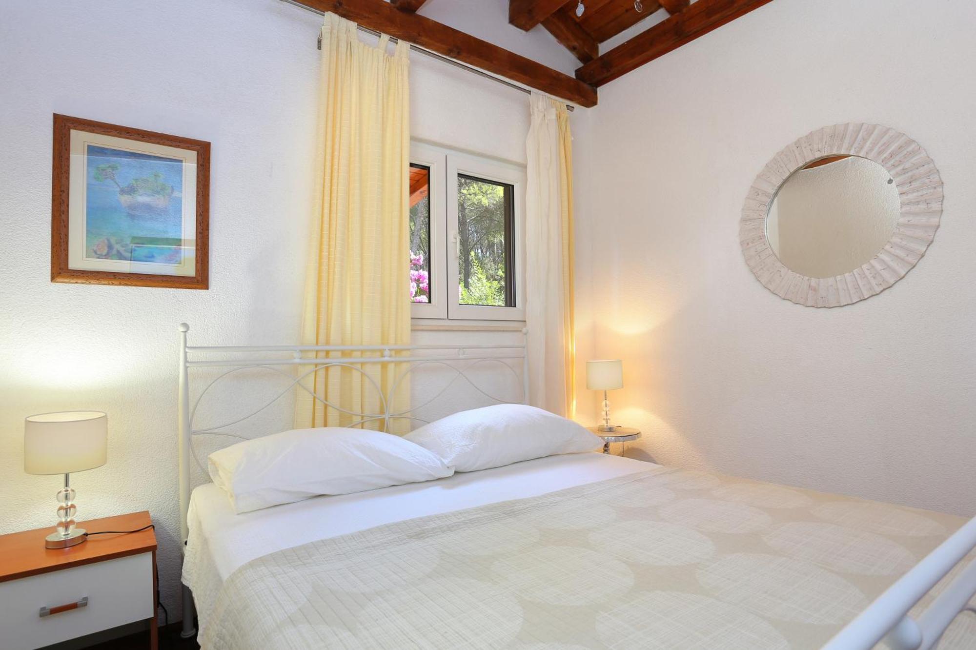 Apartments By The Sea Okrug Donji, Ciovo - 12502 オクルグ・ゴルニ 部屋 写真